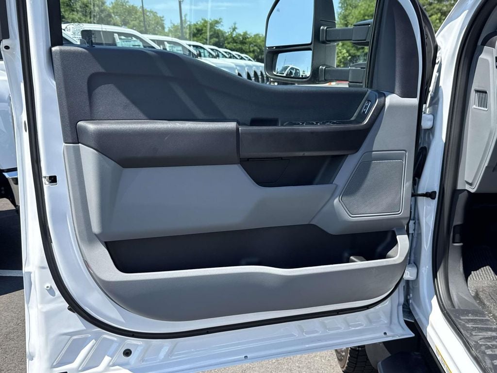 2026 Ford F-450SD DRW