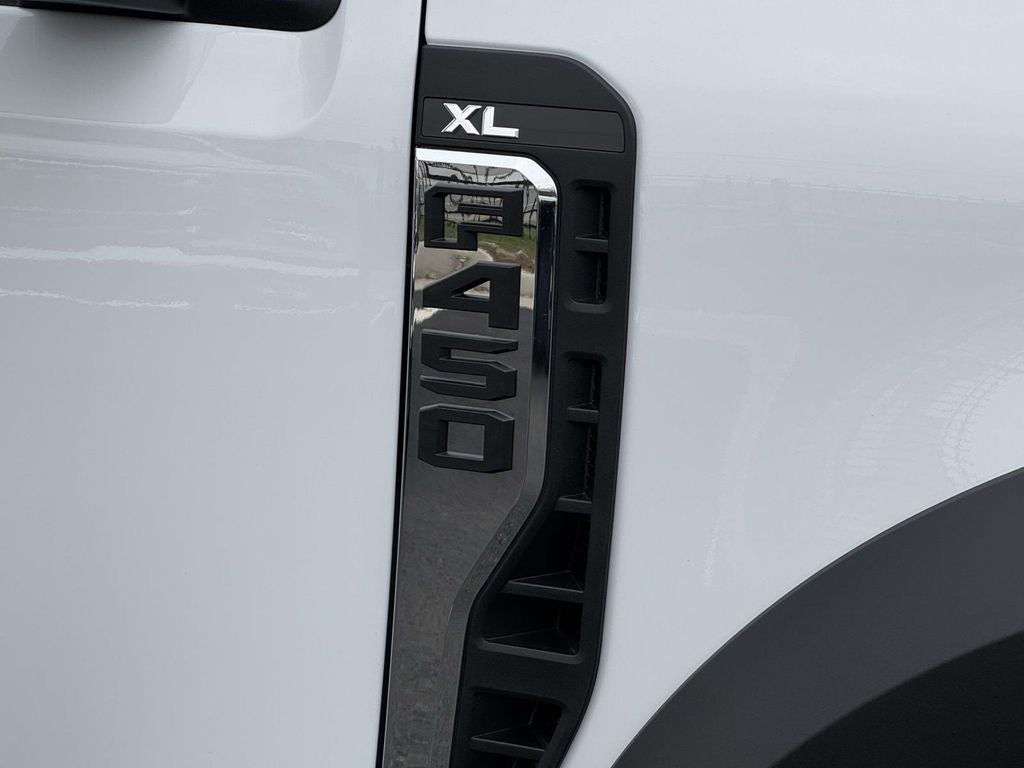 2026 Ford F-450SD DRW