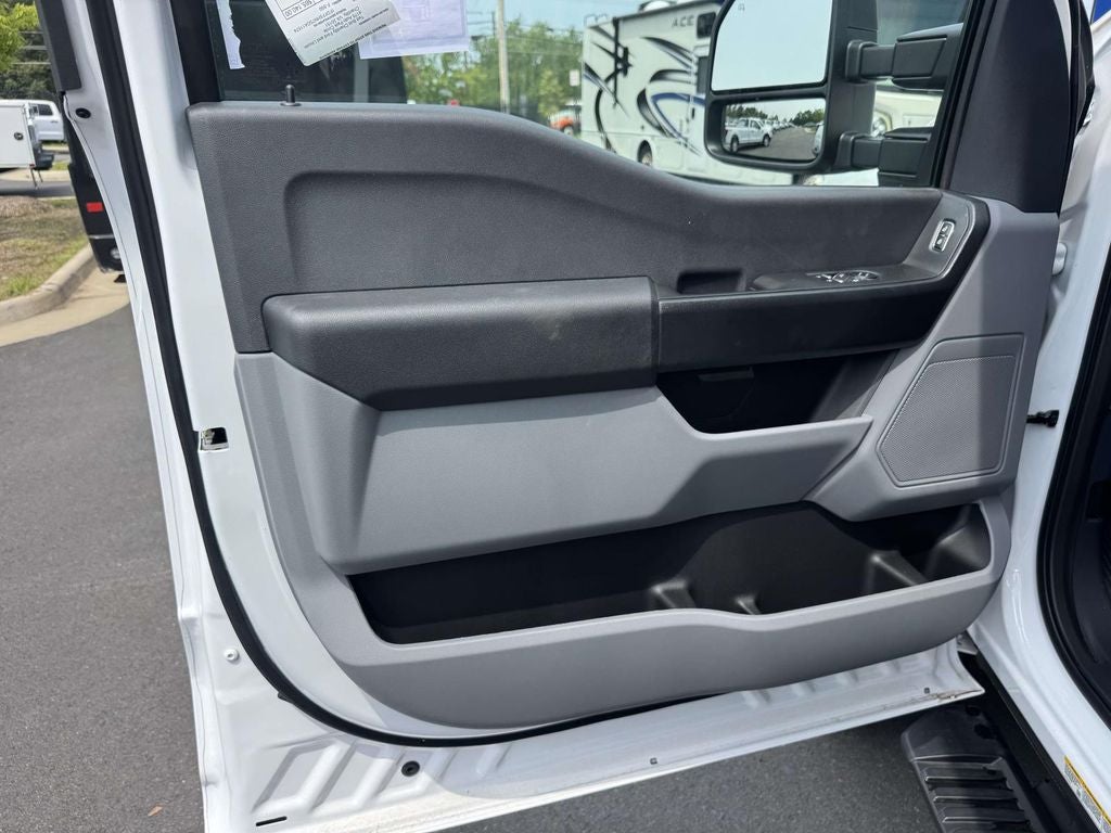 2025 Ford F-550SD XL DRW