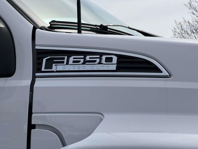 2026 Ford F-650SD Base DRW