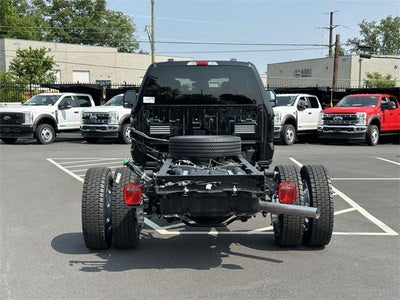 2025 Ford F-550SD Lariat DRW