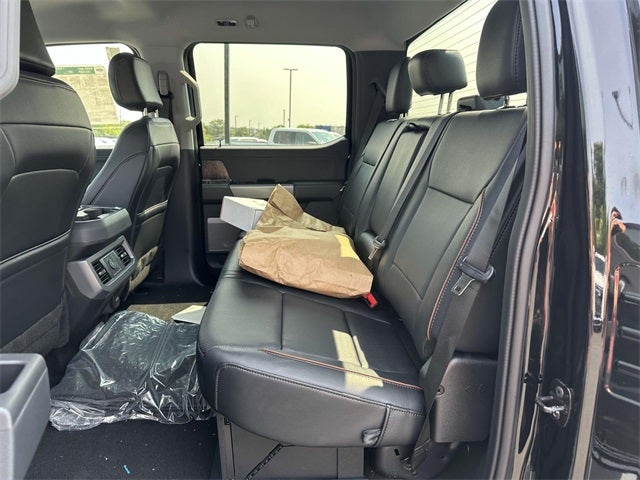 2025 Ford F-550SD Lariat DRW