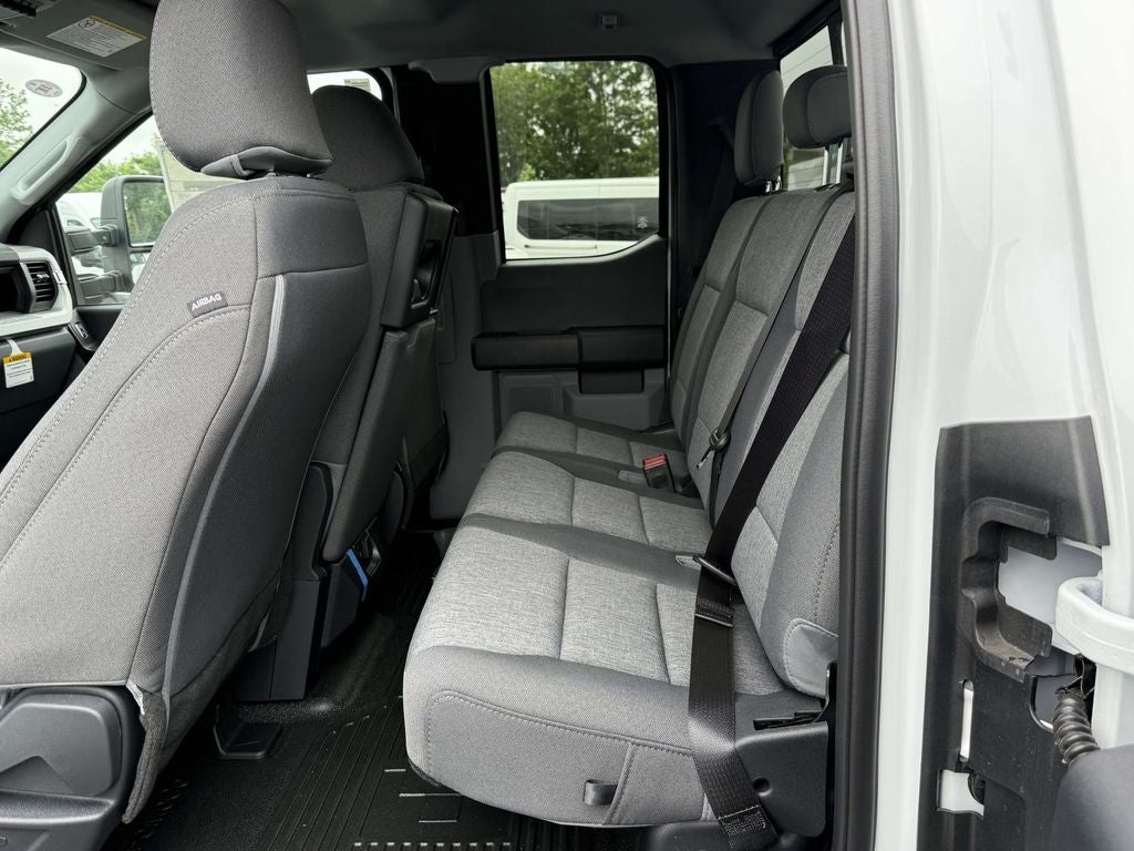 2026 Ford F-550SD DRW