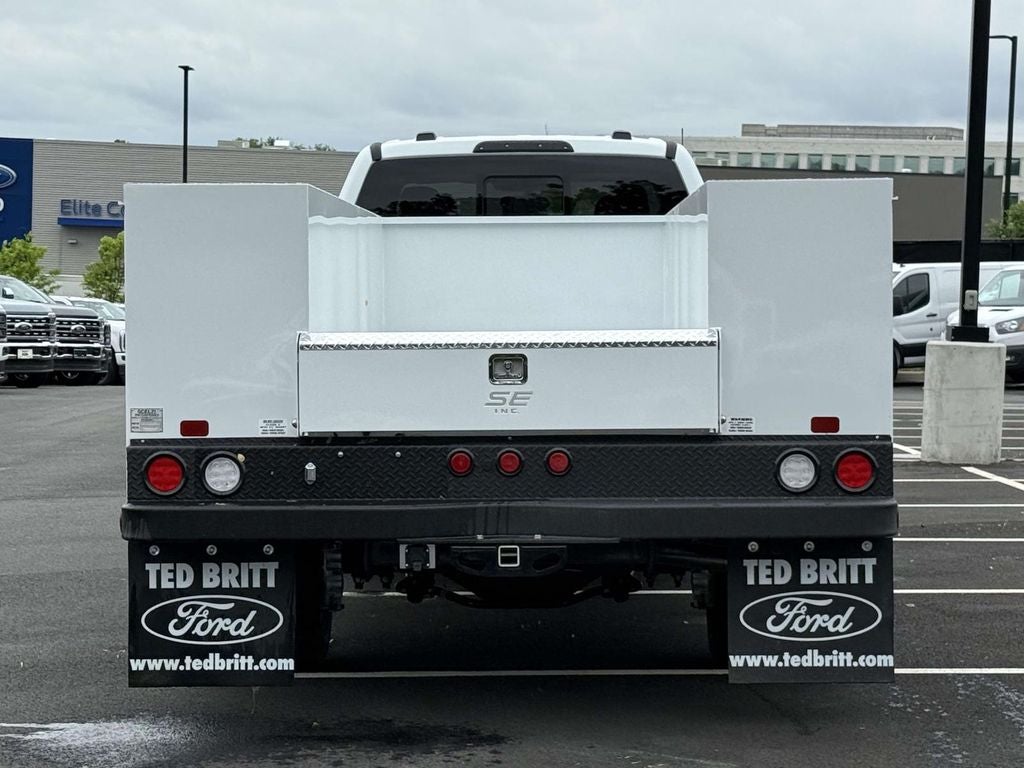 2026 Ford F-550SD DRW