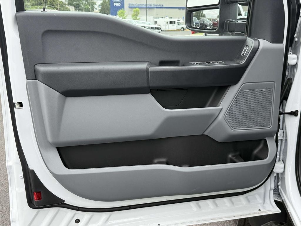 2026 Ford F-550SD DRW