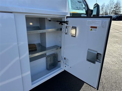 2025 Ford E-350SD Base Cutaway