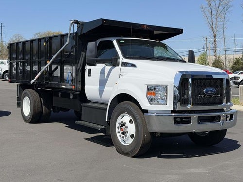 2027 Ford F-750SD Base