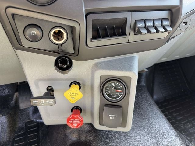 2027 Ford F-750SD Base