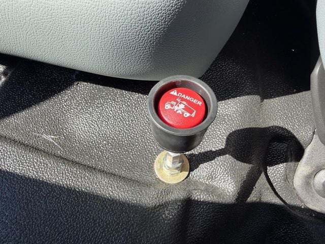 2027 Ford F-750SD Base