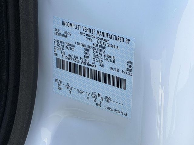 2027 Ford F-750SD Base