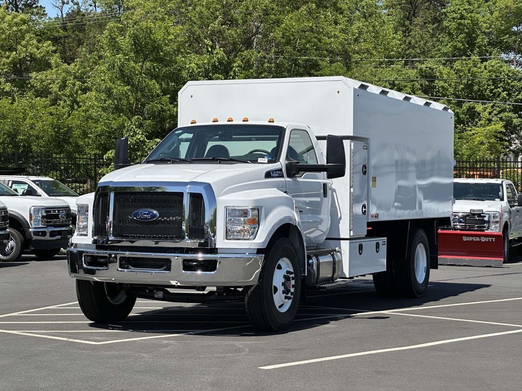 2026 Ford F-750SD Base