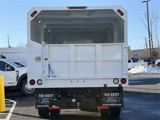 2026 Ford F-750SD Base