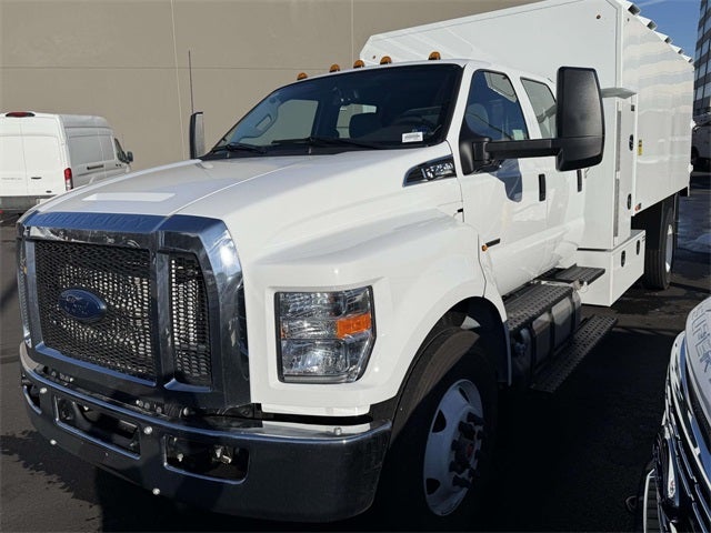 2026 Ford F-750SD Base
