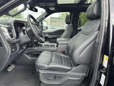 2025 Ford F-350SD Platinum