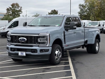 2026 Ford F-350SD Platinum DRW