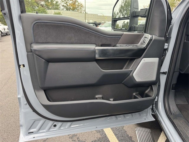 2026 Ford F-350SD Platinum DRW