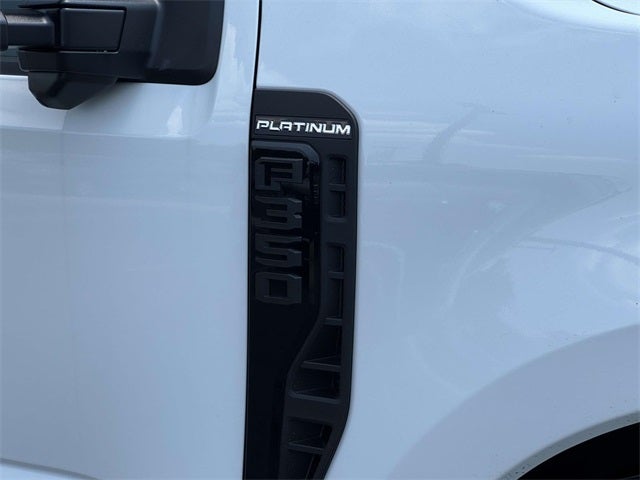 2025 Ford F-350SD Platinum DRW