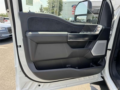 2025 Ford F-350SD Platinum DRW