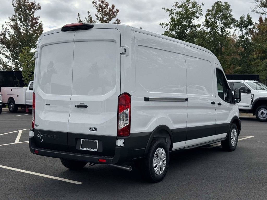 2027 Ford Transit-250 Base