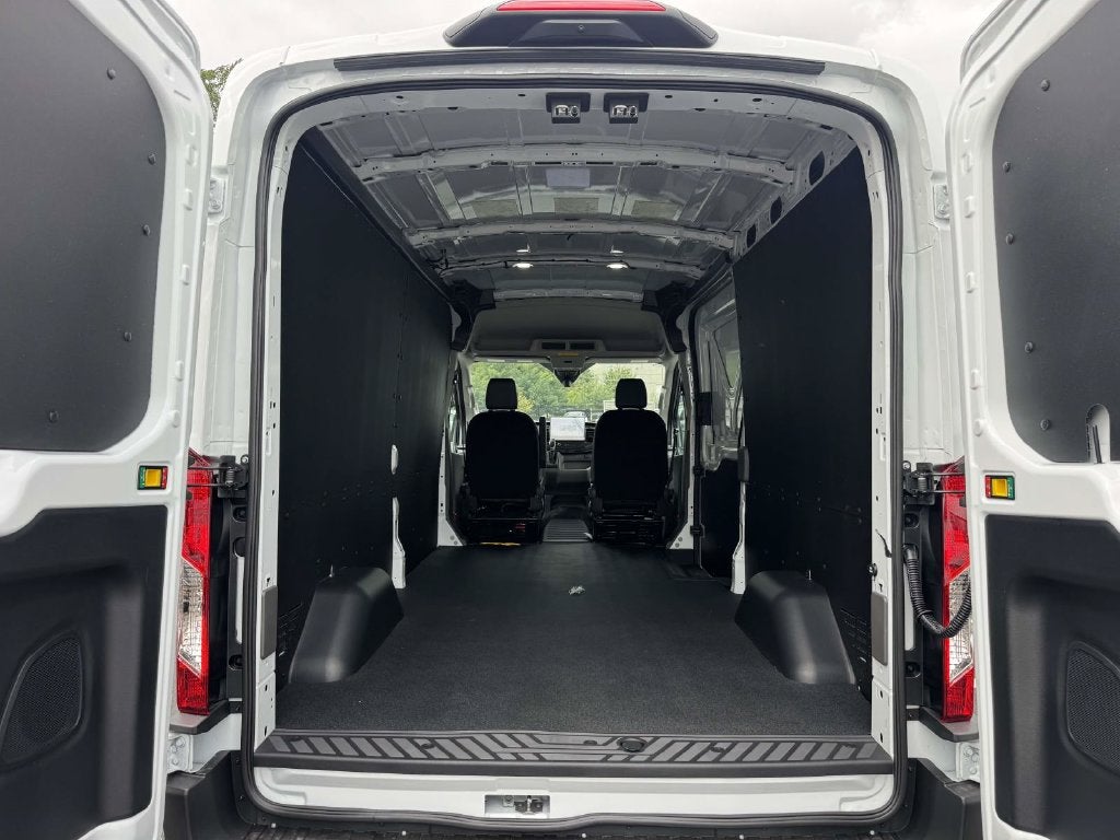 2027 Ford Transit-250 Base