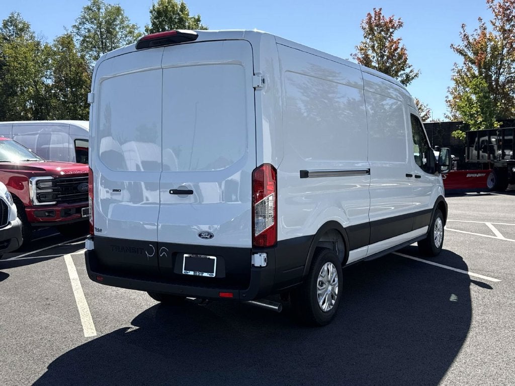 2027 Ford Transit-250 Base