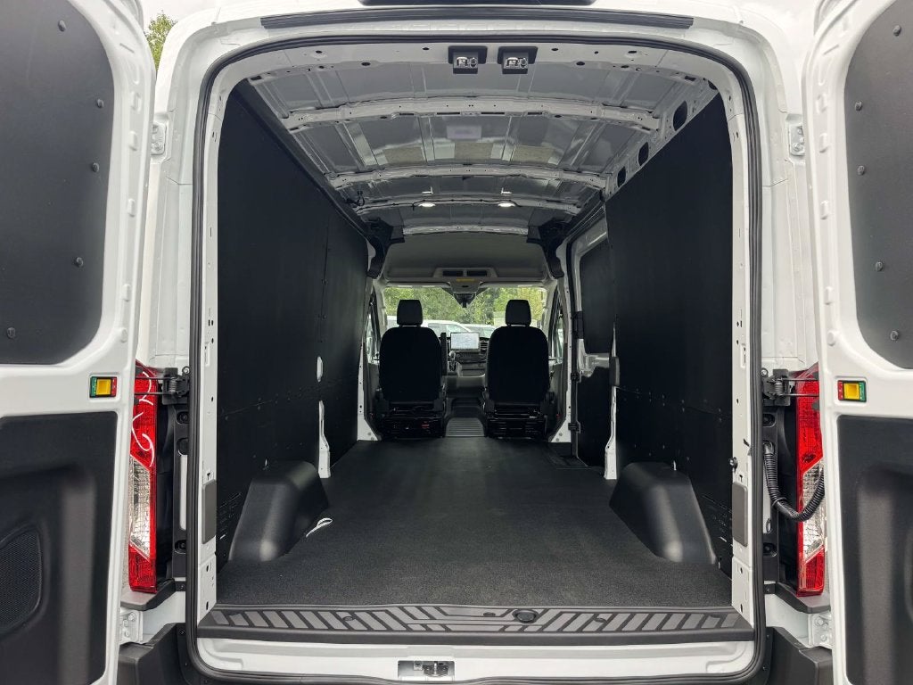 2027 Ford Transit-250 Base