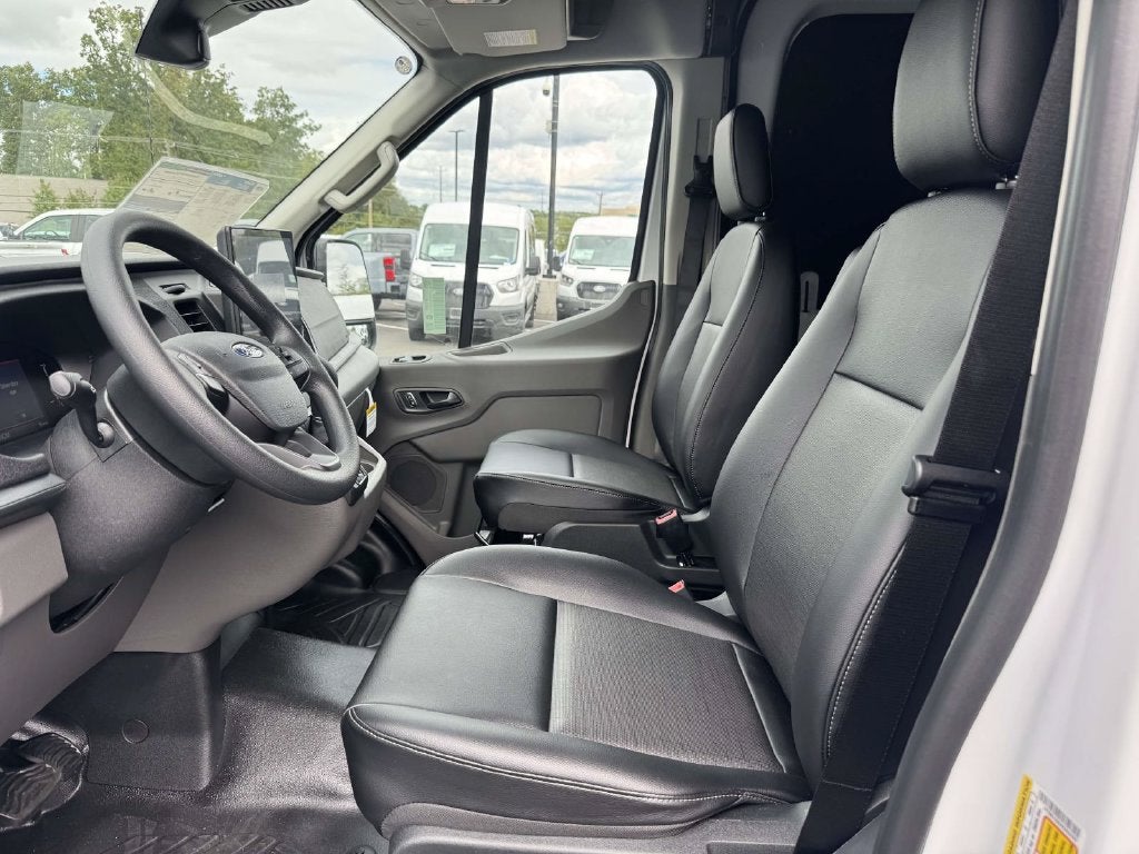 2027 Ford Transit-250 Base