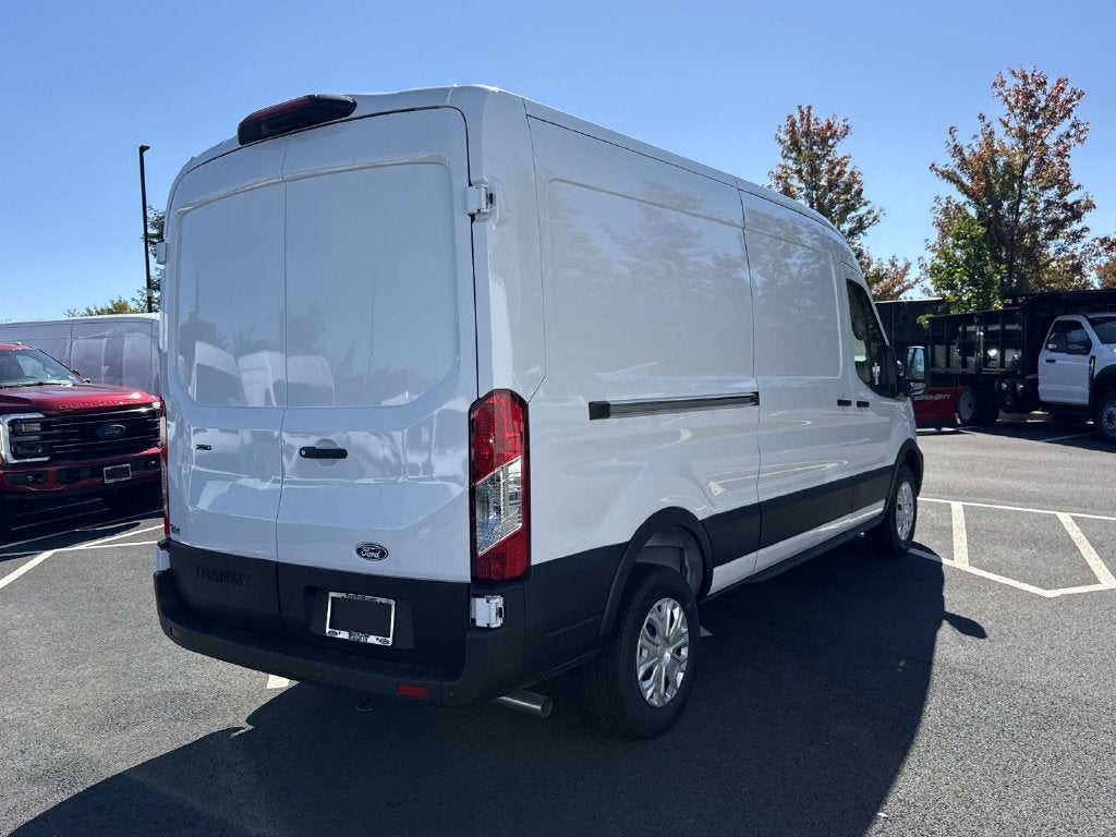 2027 Ford Transit-250 Base