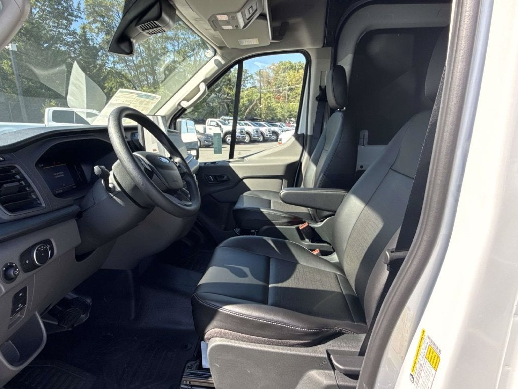 2027 Ford Transit-250 Base