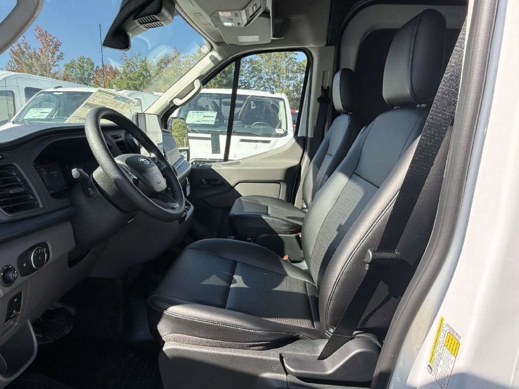 2027 Ford Transit-250 Base
