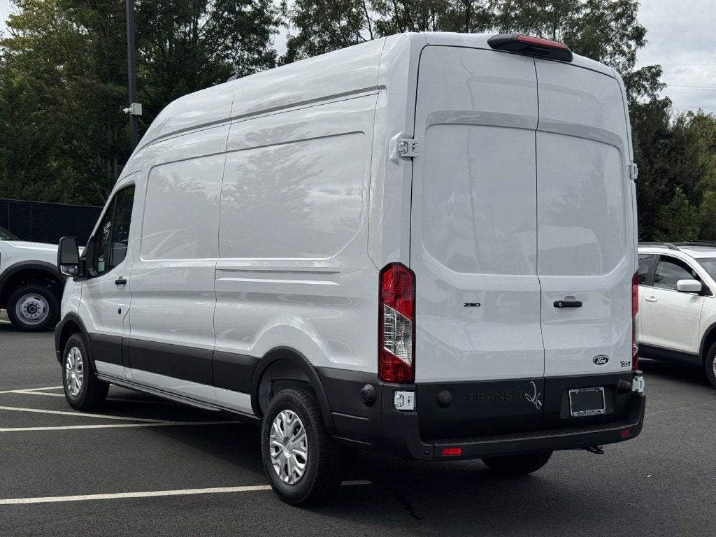 2027 Ford Transit-250 Base