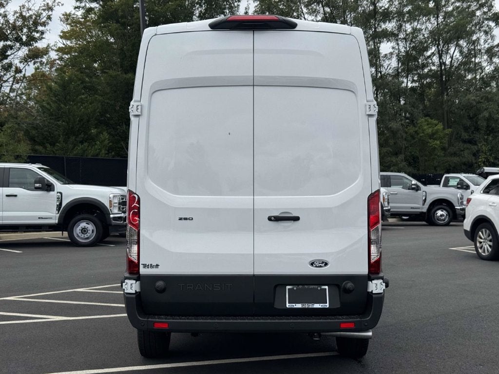 2027 Ford Transit-250 Base