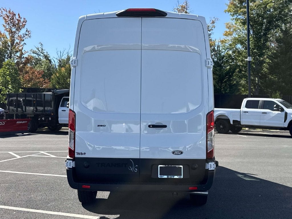 2027 Ford Transit-250 Base