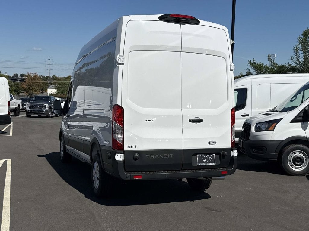2027 Ford Transit-250 Base