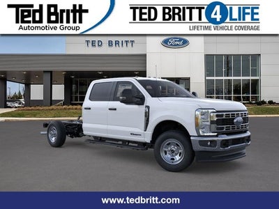 2026 Ford F-350SD XL 9' SRW READING CLASSIC II SERVICE BODY