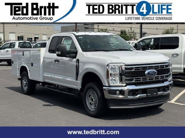 2026 Ford F-350 Super Duty Chassis Cab XL