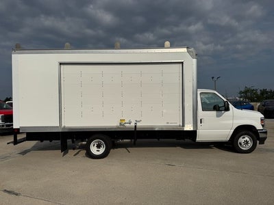 2026 Ford E-450SD 17 FT BOX DUAL ROLL UP Base