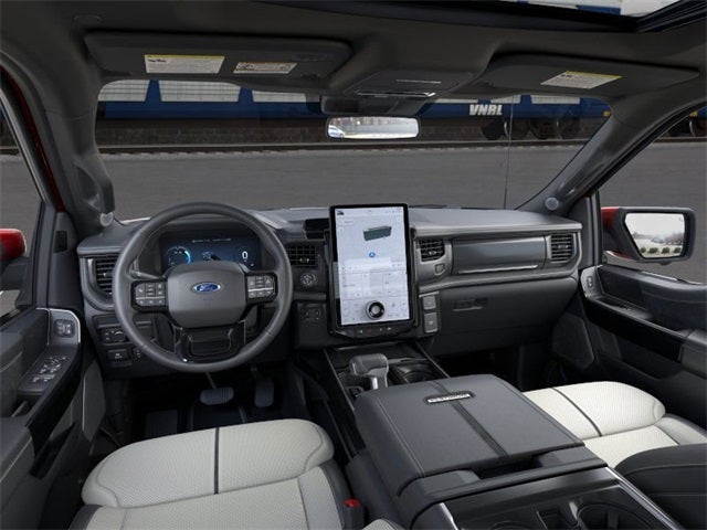 2025 Ford F-150 Lightning Platinum