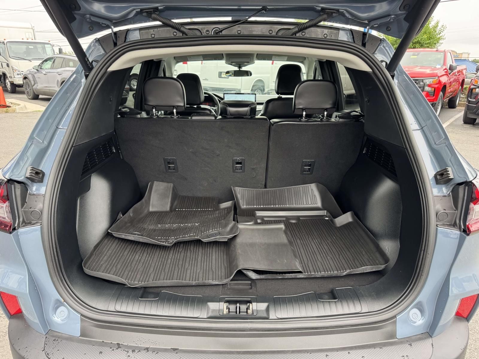 2025 Ford Escape Plug-In Hybrid Base