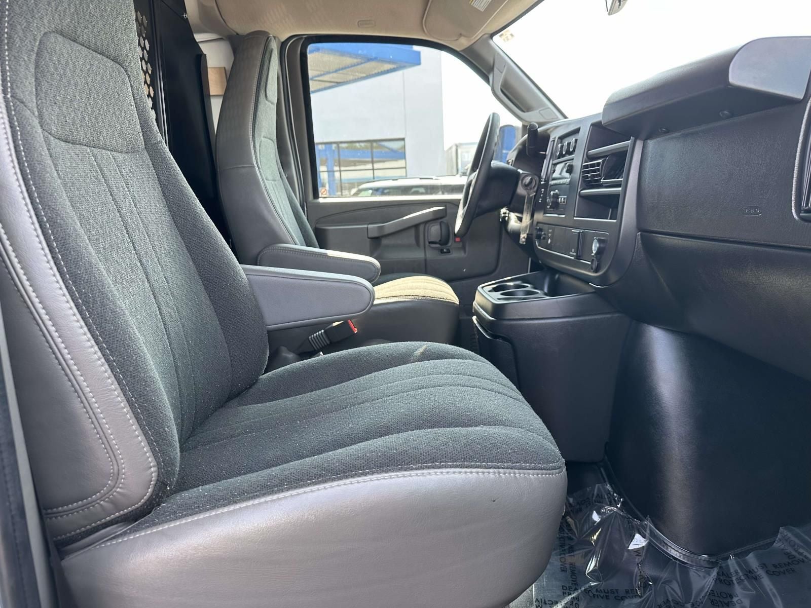 2025 Chevrolet Express 2500 Work Van Cargo