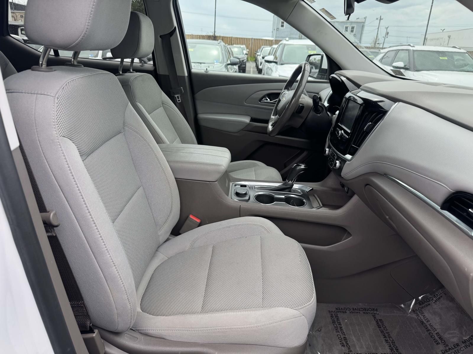 2018 Chevrolet Traverse LT Cloth w/1LT