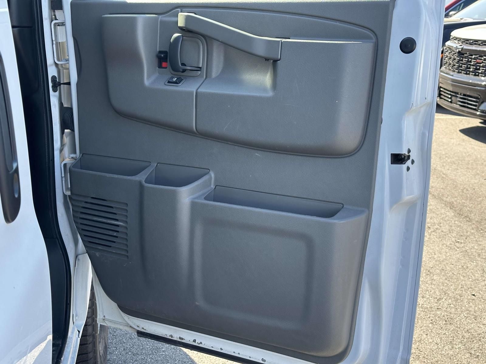 2024 GMC Savana 2500 Work Van