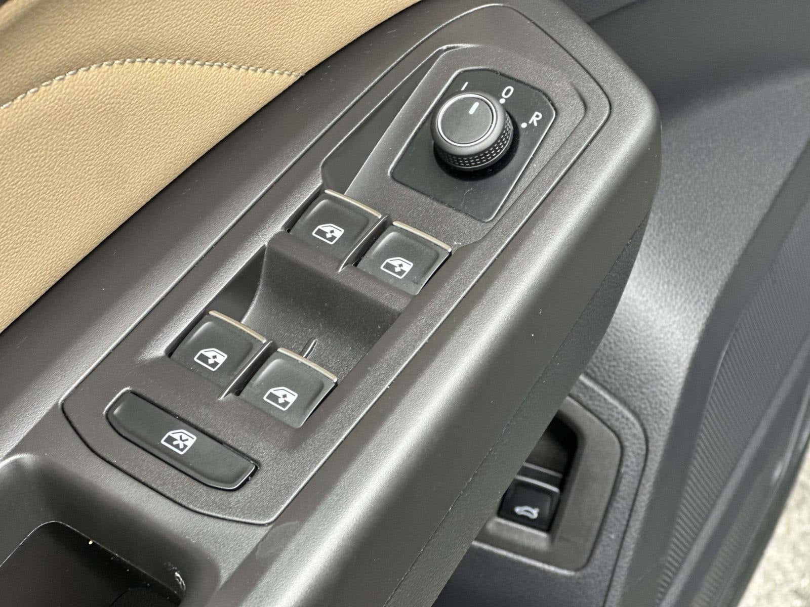 2023 Volkswagen Atlas Cross Sport 2.0T SEL