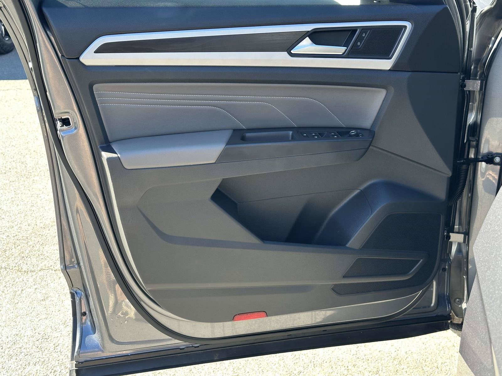 2023 Volkswagen Atlas 2.0T SE