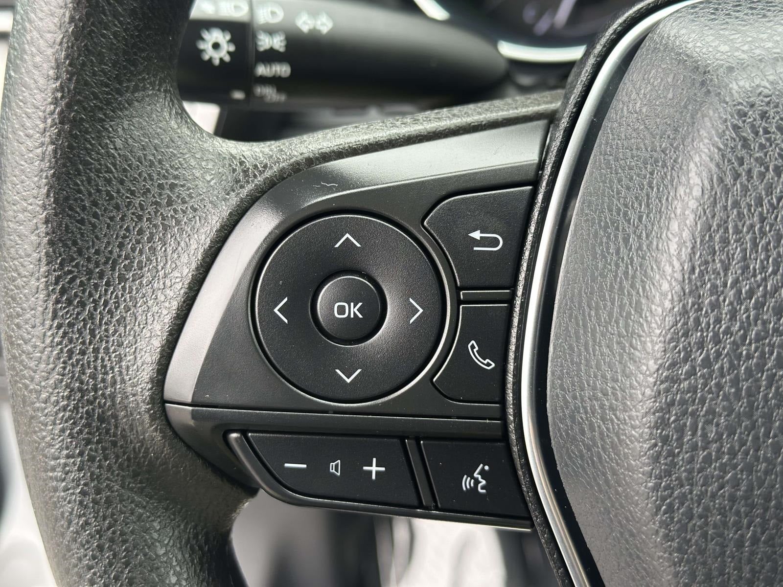 2019 Toyota Camry Hybrid LE