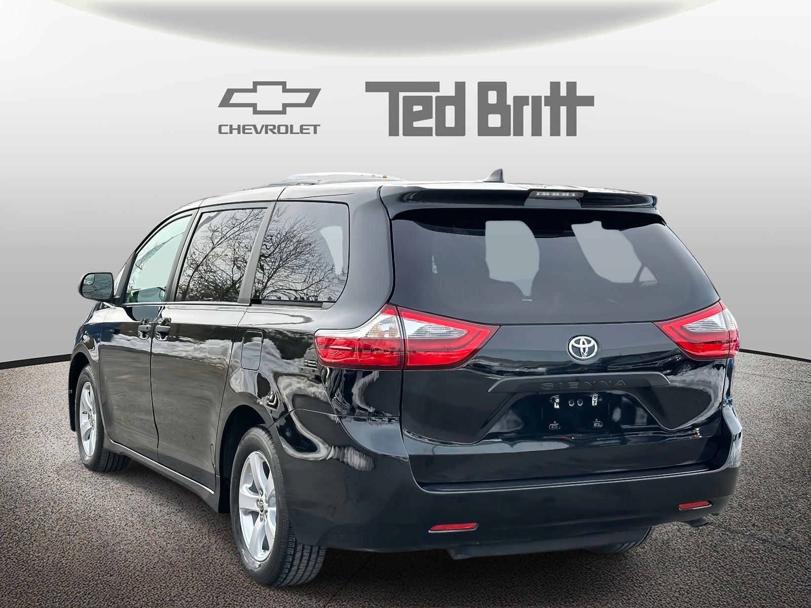 2020 Toyota Sienna L 7 Passenger