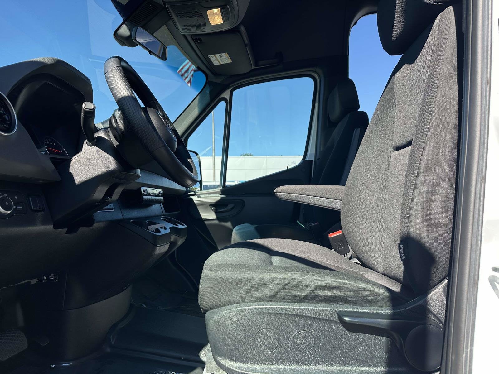 2025 Mercedes-Benz Sprinter 2500 Passenger 170 WB High Roof