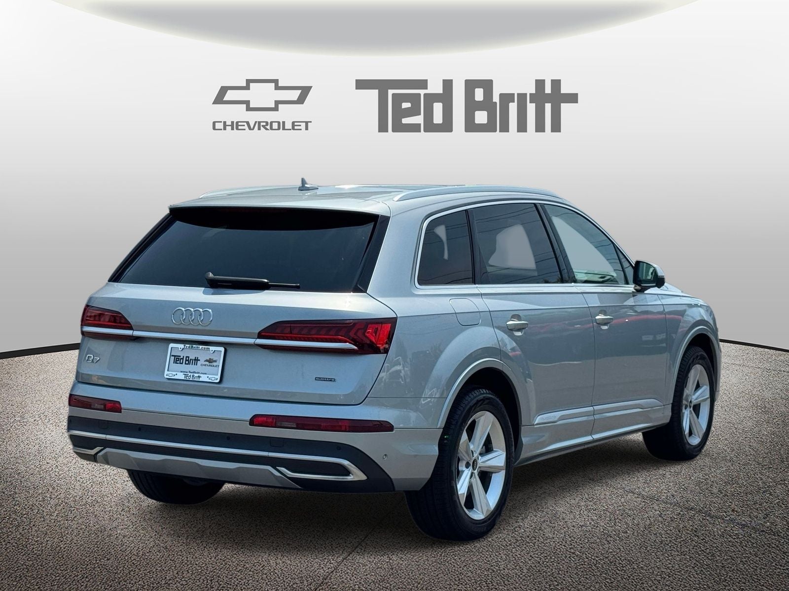 2023 Audi Q7 45 Premium Plus quattro