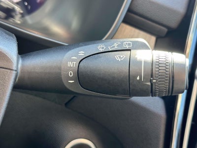 2023 Volvo XC40 B5 Plus Dark Theme