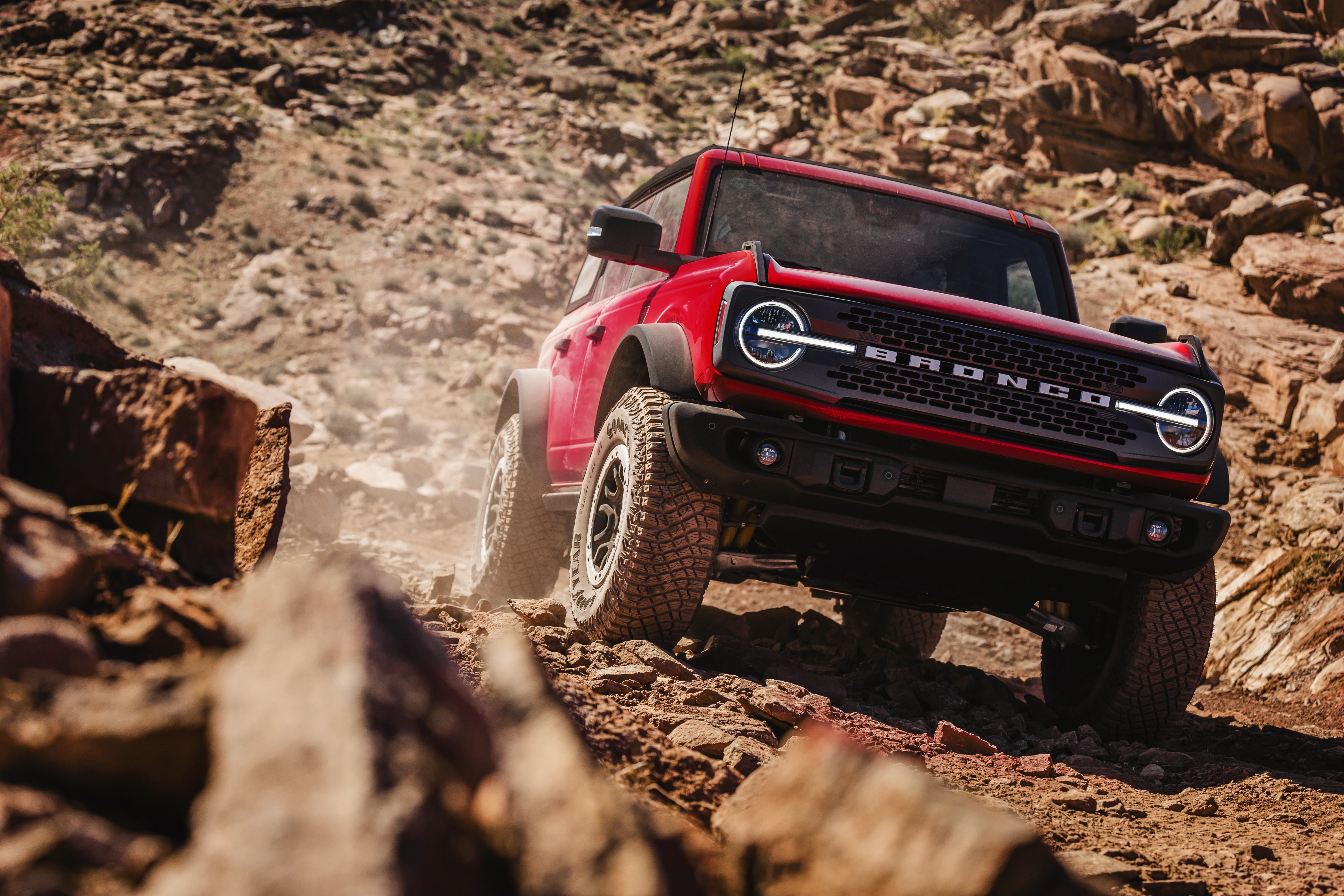 Bronco vs Bronco Sport